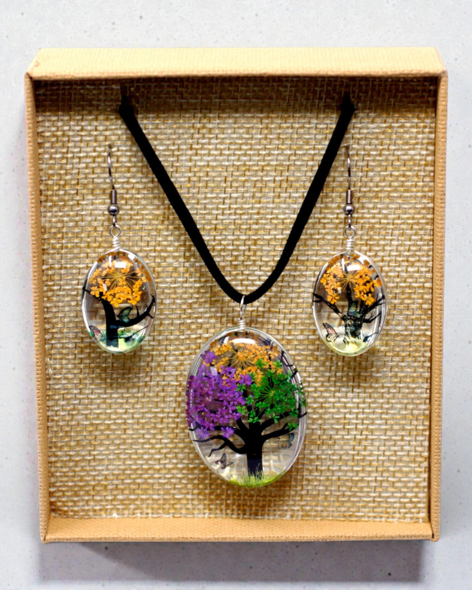Kaleidoscope of Nature – Jewelry Set with Dried Flowers, Tree of Life, Mix of Colors
