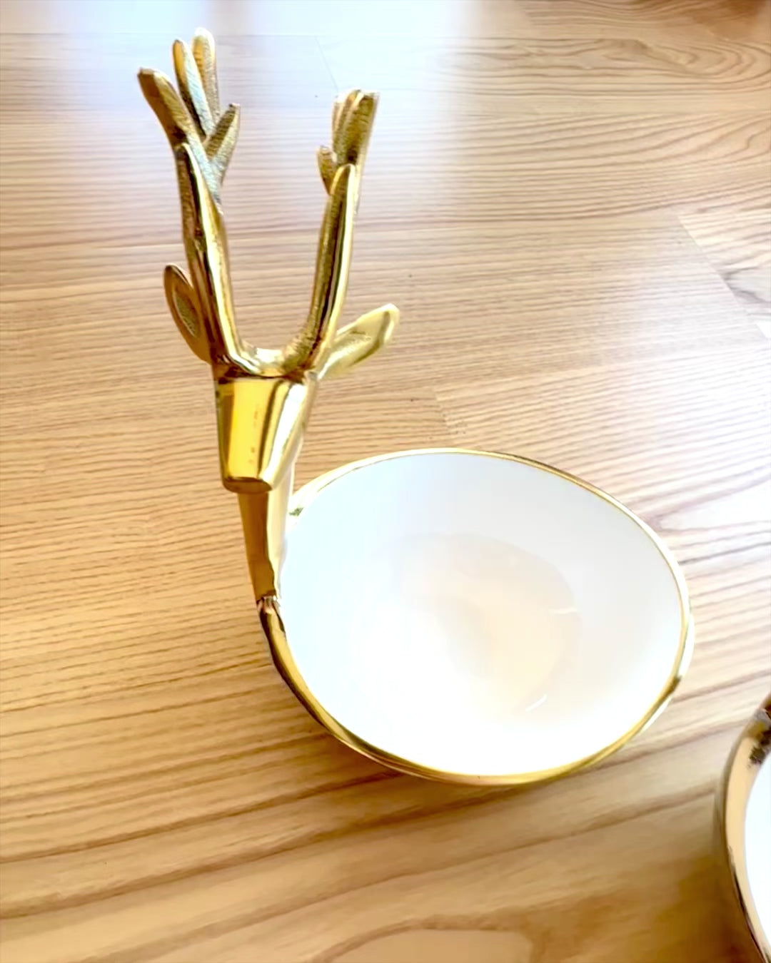 Elegant Bowl Horned Beauty – Handicraft from India, personalization with engraving