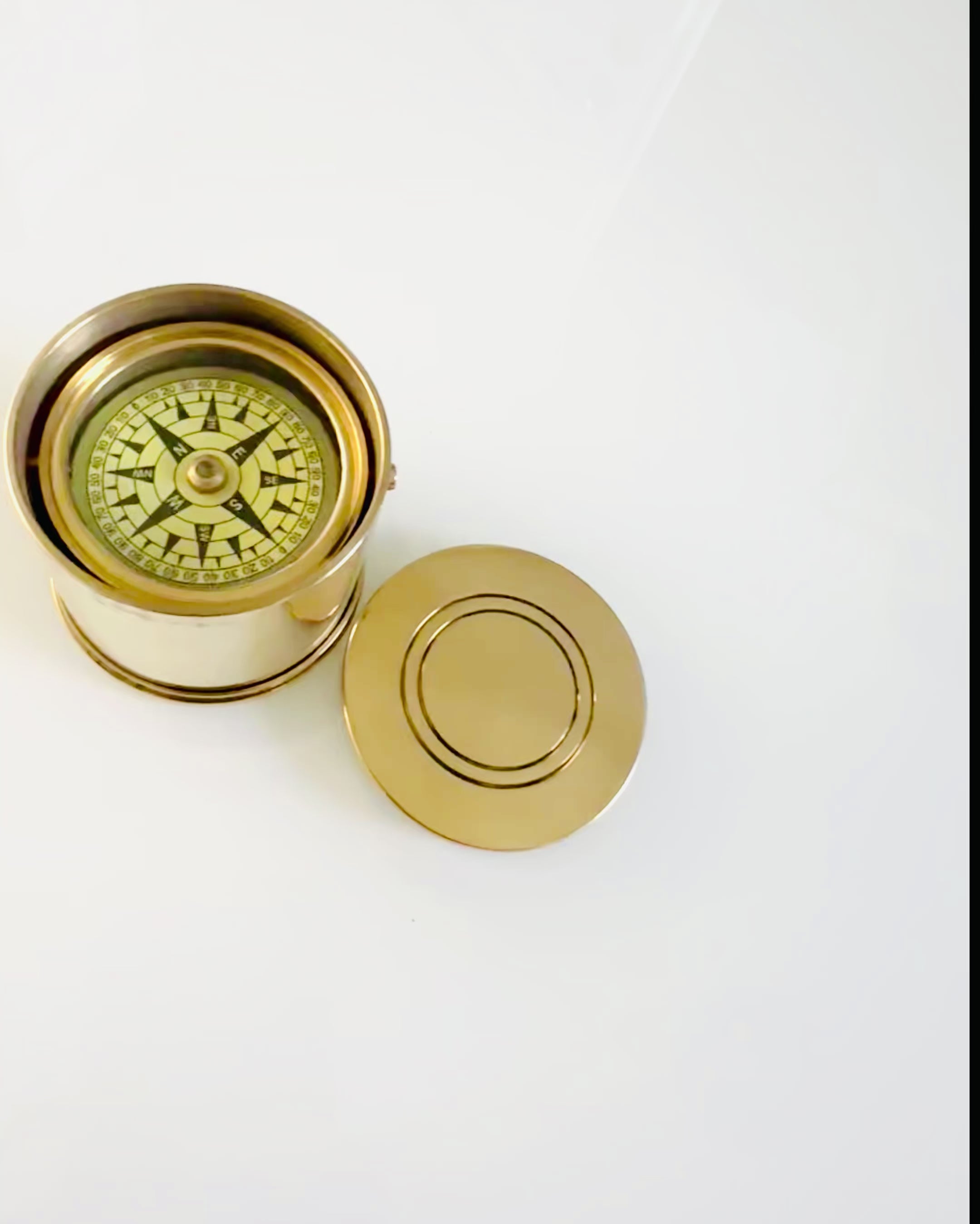 Traveler's Compass "Sunrise Drum" – with personalization option by engraving