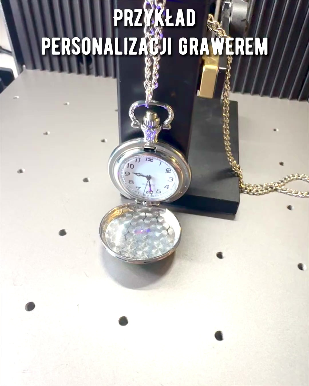 "Starry Cat" Pocket Watch with Engraving Option, 2 Color Variants Available