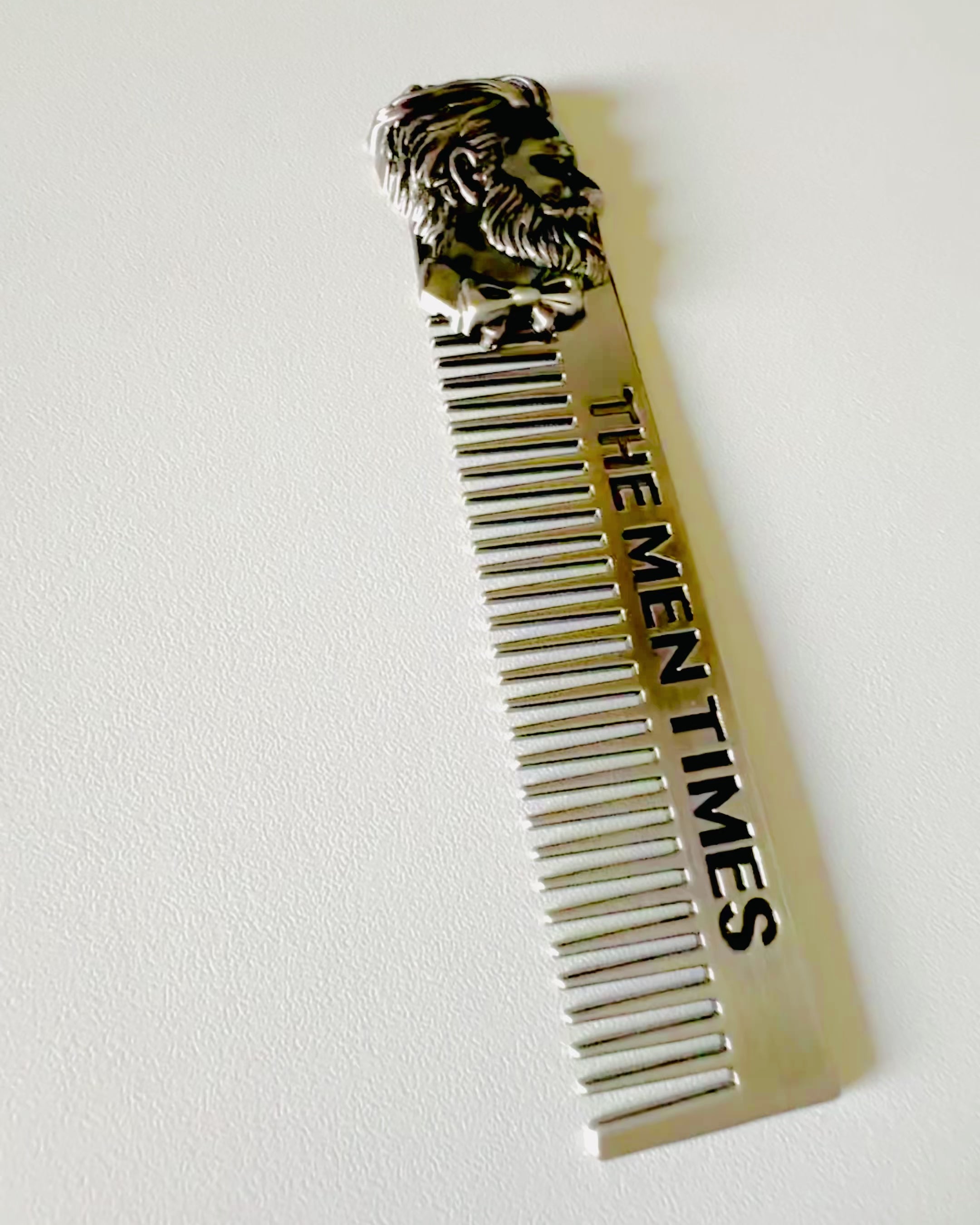 GroomMaster - Elegant Metal Comb with Engraving, personalized engraving