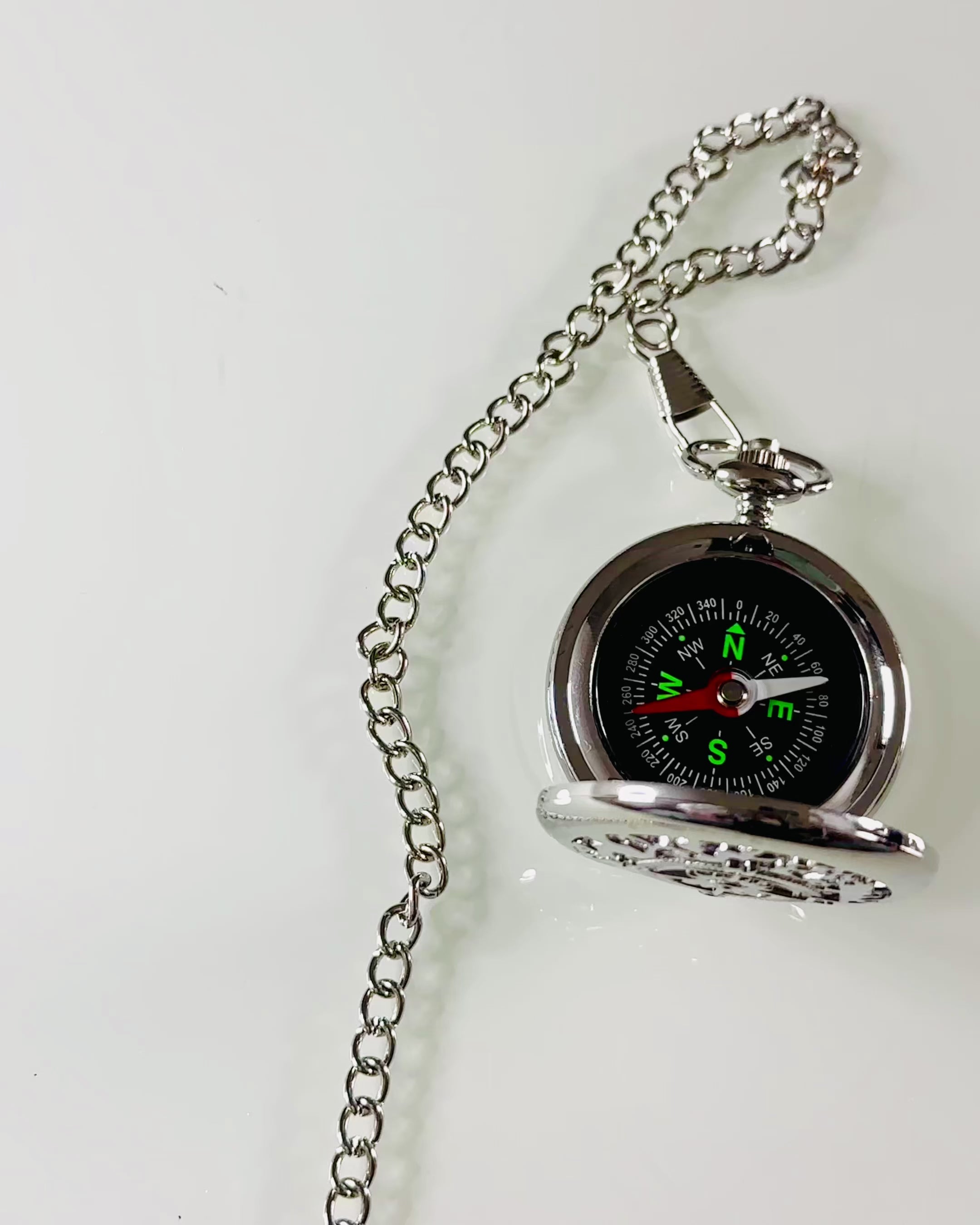 Pocket Compass Silver Color in Retro Style with Openwork Pattern – Elegant and Practical. Engraving