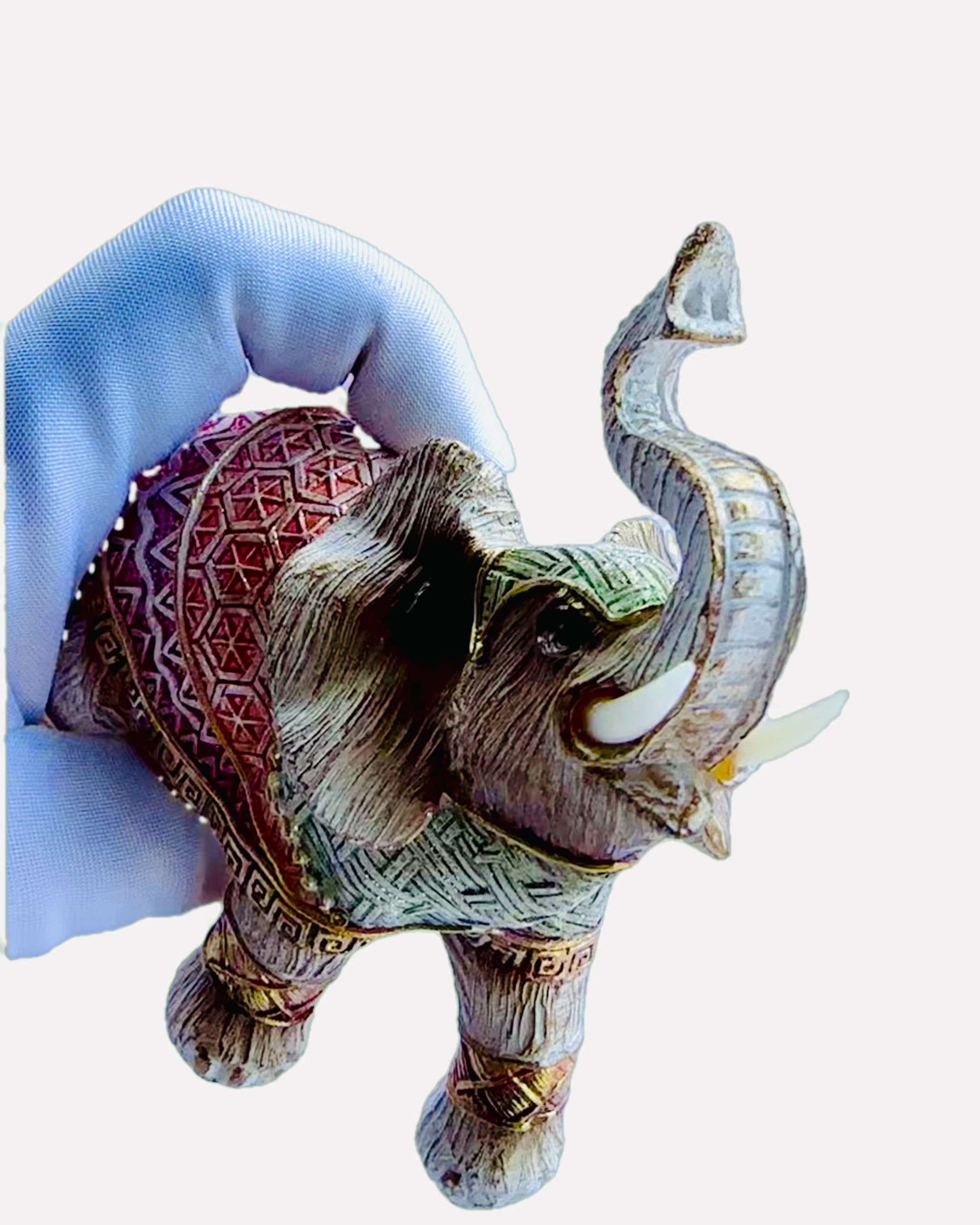Elephant Pathway – Decorative Resin Elephant with Engraving Option