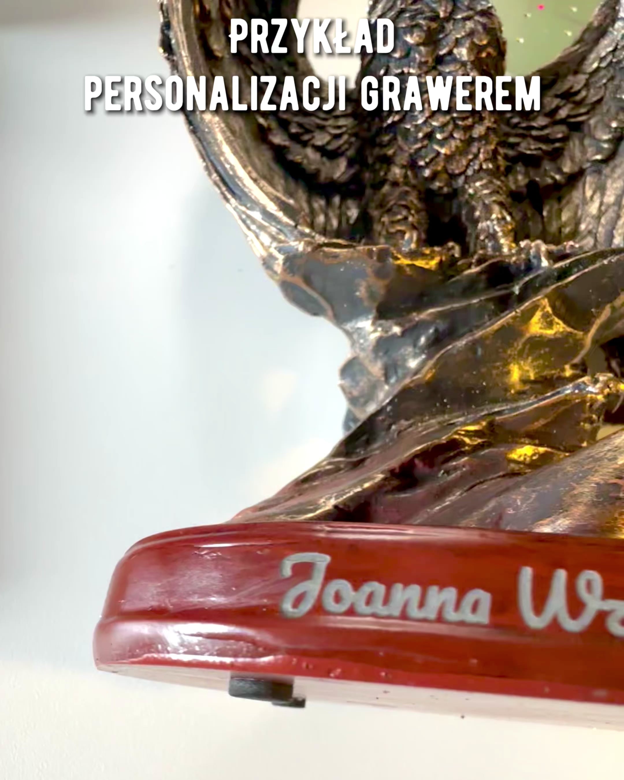 Decorative Statuette "Flying Eagle" – Majestic Symbol of Strength and Freedom