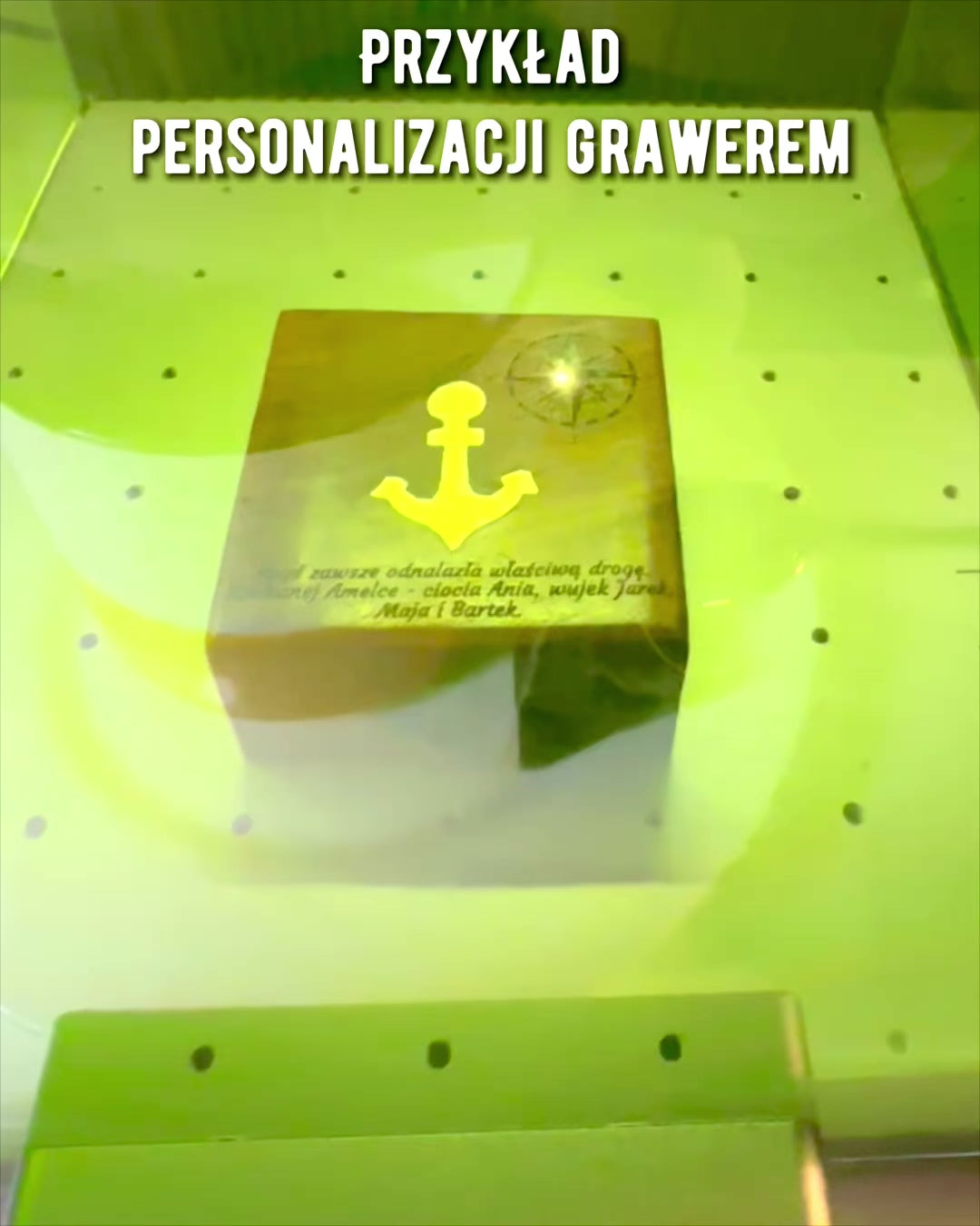 Wooden box for "Maritime" compact compass - personalization with engraving available