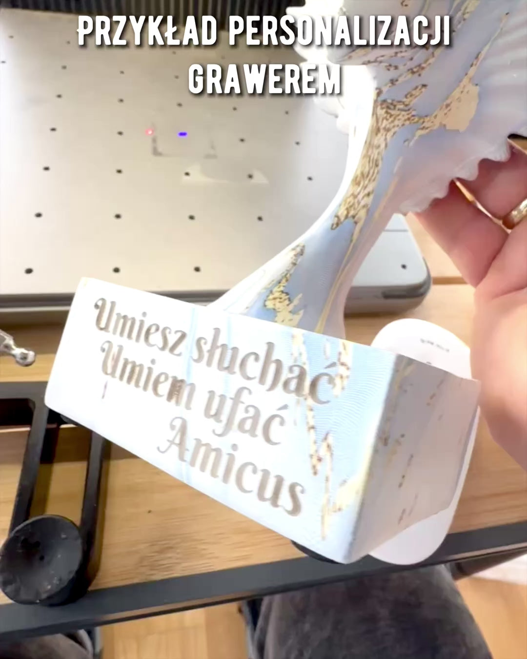 Elegant Angel Wings Figurine 33 cm in height – "Winged Guardians", customizable with engraving for a gift, personalization, 3 color variants