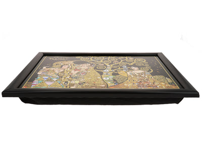 Laptop stand featuring G. Klimt, The Kiss (CARMANI), customizable with engraving, ideal as a gift, dimensions 30.5x40.5cm, stylish and comfortable for working on your lap