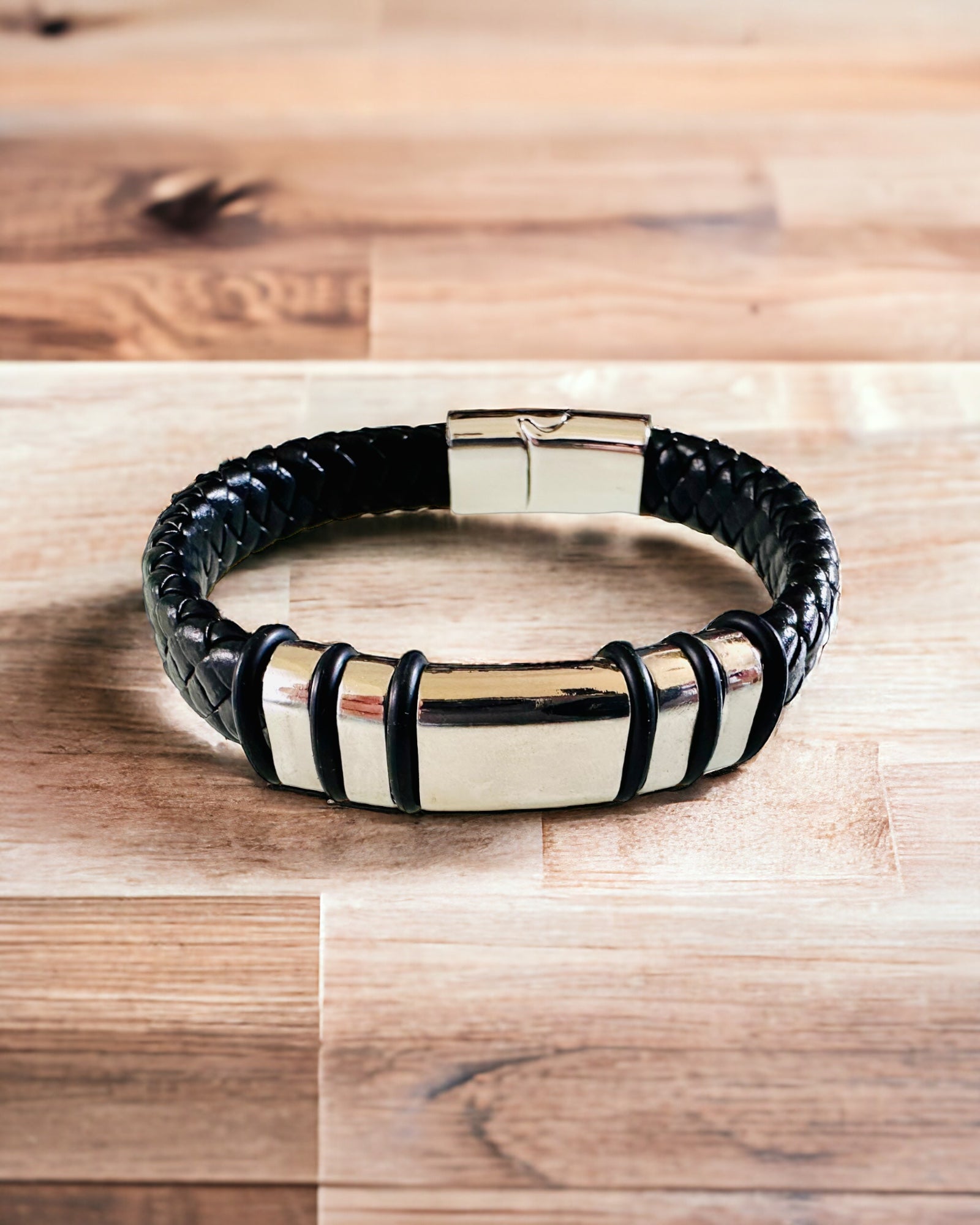 Fashionable Hip Hop Bracelet for Men with Custom Engraving and Magnetic Clasp – Choose Style with Silver or Gold Accents, 22cm PU Leather