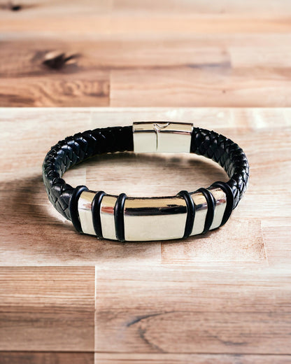 Fashionable Hip Hop Bracelet for Men with Custom Engraving and Magnetic Clasp – Choose Style with Silver or Gold Accents, 22cm PU Leather
