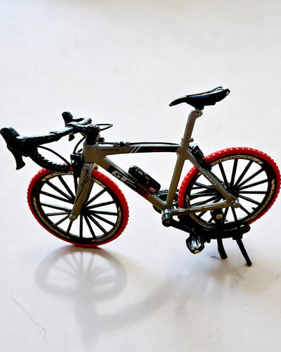 Mini bike "Speedster" – collector's model with engraving option, 2 variants to choose from