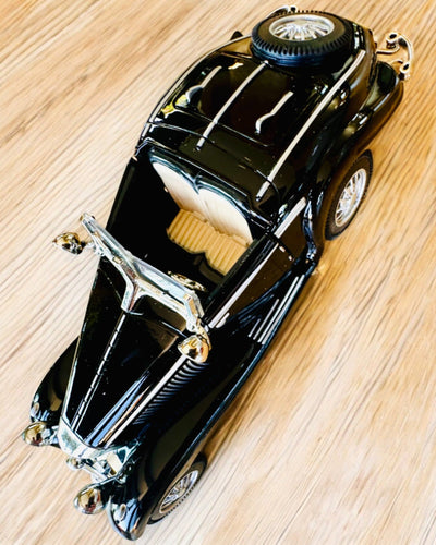 Miniature Model of Classic Retro Cars - personalization option with engraving for a gift, 3 variants to choose from
