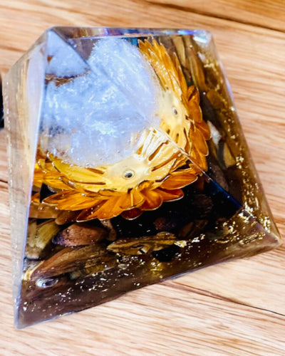 Crystal Pyramid of Prosperity Happy Crystal Ball, Tiger's Eye Stone, Copper Lotus