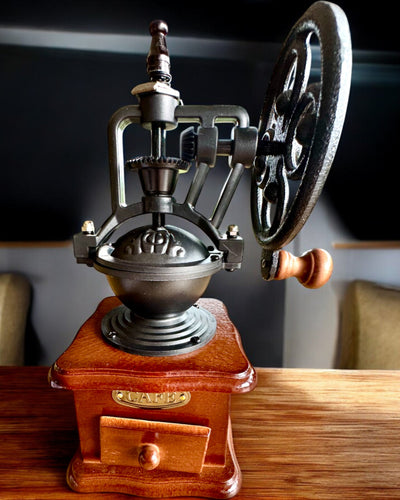 Retro coffee grinder "Vintage Café" 27 cm in height, with the option for personalization with engraving as a gift