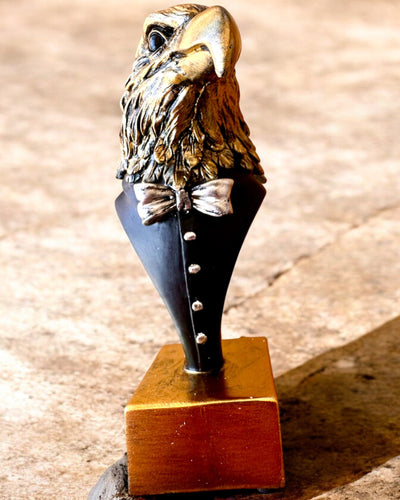Eagle Head Figurine Büffel Warden – in Elegant Tailcoat with Engraving Option for Gift