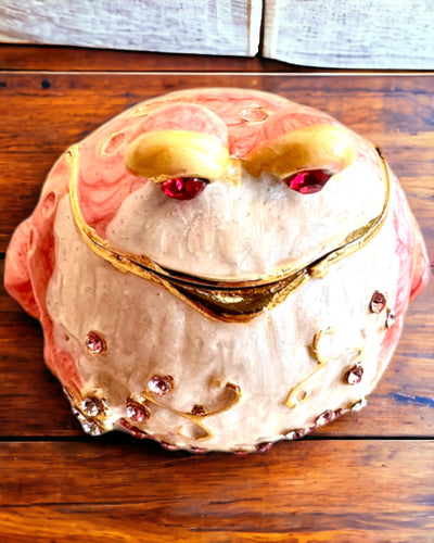 Elegant decorative box "Frog Treasure" for a personalized gift, with engraving option