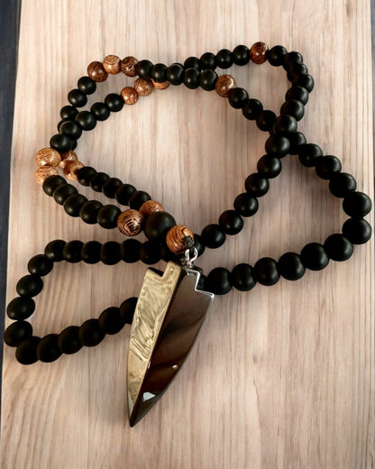 Arrow of Power – Necklace with Black Obsidian and Wooden Beads, personalized with engraving for a gift