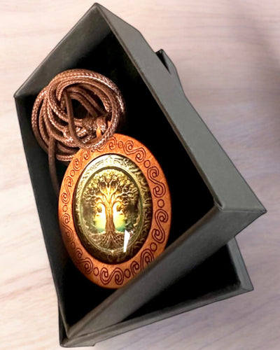 Amulet of Life "Tree of Ancestors" - Handcrafted Necklace with Wood and Glass, customizable with engraving for a gift
