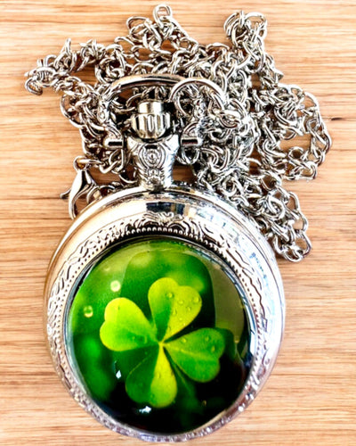 "CloverTime" pocket watch with a four-leaf clover motif, customizable with engraving for a gift