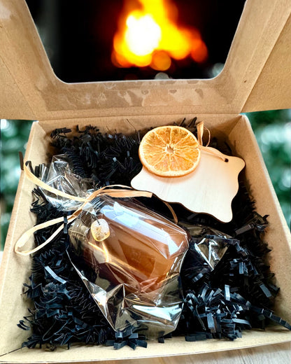 Intentional soy candle 250 ml with natural stone – choose your energy: Citrine or Garnet, personalized engraving for a gift