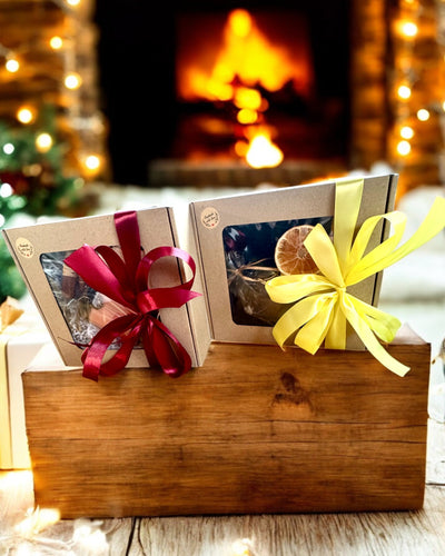 Intentional soy candle 250 ml with natural stone – choose your energy: Citrine or Garnet, personalized engraving for a gift