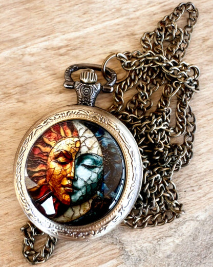 Elegant "Słoneczna Luminacja" pocket watch with engraving option for a gift