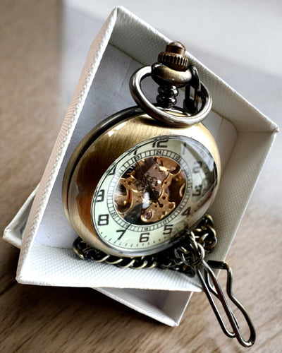Classic Pocket Watch "Oldtimer" - stylish retro elegance, customizable with engraving for a gift