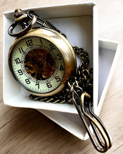 Classic Pocket Watch "Oldtimer" - stylish retro elegance, customizable with engraving for a gift