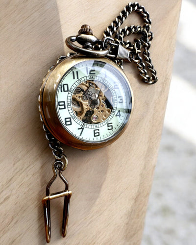 Classic Pocket Watch "Oldtimer" - stylish retro elegance, customizable with engraving for a gift