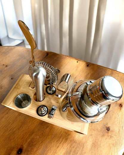 "MixMaster Pro" Bartender Set, customizable with engraving for a gift