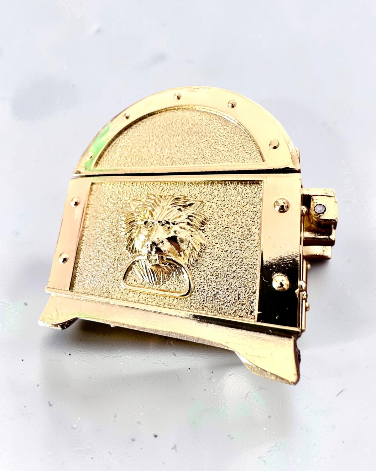 Retro Metal Treasure Chest with Engraving - Silvery Box 7x5x5 cm