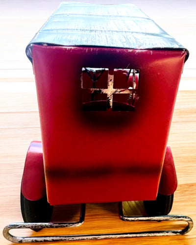 Classic Retro Car Model - Three Variants with Engraving Option for a Gift