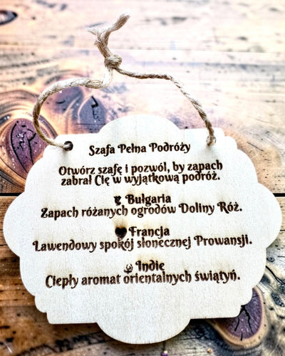 A Wardrobe Full of Travels – Soy Wax Hanging Ornament Gift Set