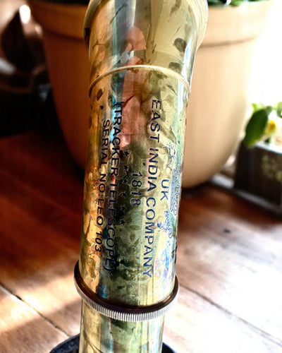 Royal Spyglass "Voyager 1818" – Exclusive, Brass, 83 cm, Handcrafted, Genuine Leather Case – Collector's Edition, Customization with Engraving for Gift