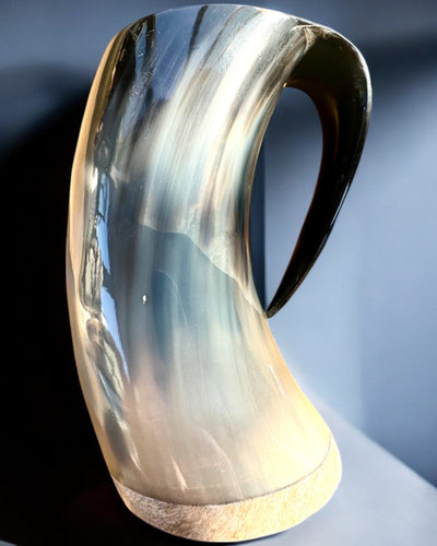 Compact, 350 ml, Masterpiece Carved Mug with Customizable Engraving - 2 Color Variants