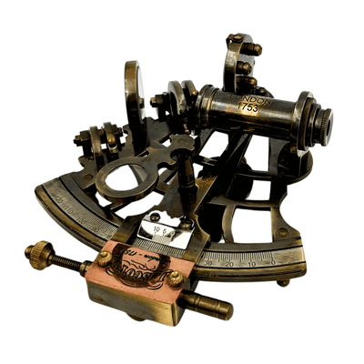 Brass Retro Sextant in Leather Case - Elegant Navigational Instrument with Engraving Option - Ideal Gift for Sailing and History Enthusiasts - Dimensions 13x12x7 cm
