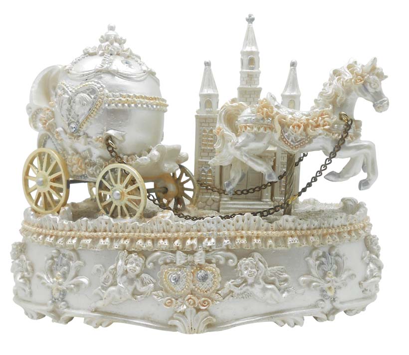 Wedding Carriage Music Box, Decoration, Gift for Newlyweds – 14279