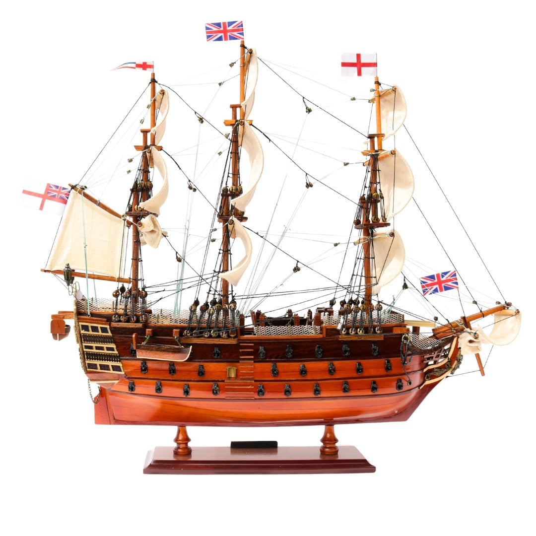 Assembled 54 cm HMS Victory sailing ship model - Handmade replica with the option of personalization by engraving - Ideal gift for sailing enthusiasts - High quality, elegant wooden base