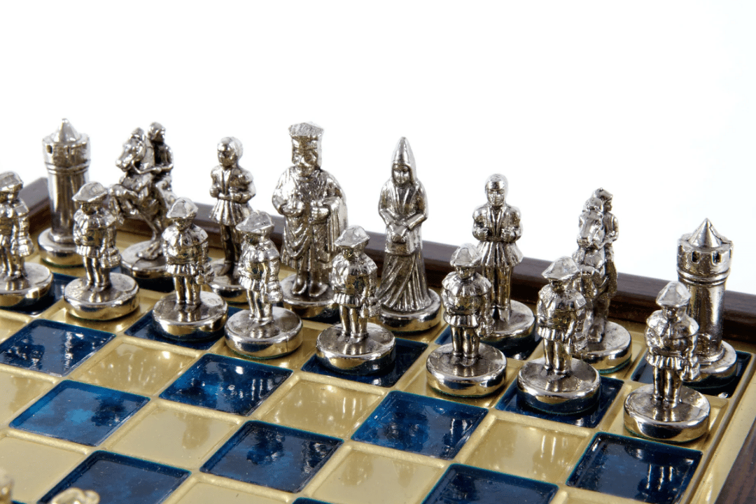 Elegant Premium Brass Chess Set 20x20cm Byzantium with Personalized Engraving - Ideal Gift for Chess Players and History Enthusiasts - Handcrafted Pieces with Gold and Silver Finish