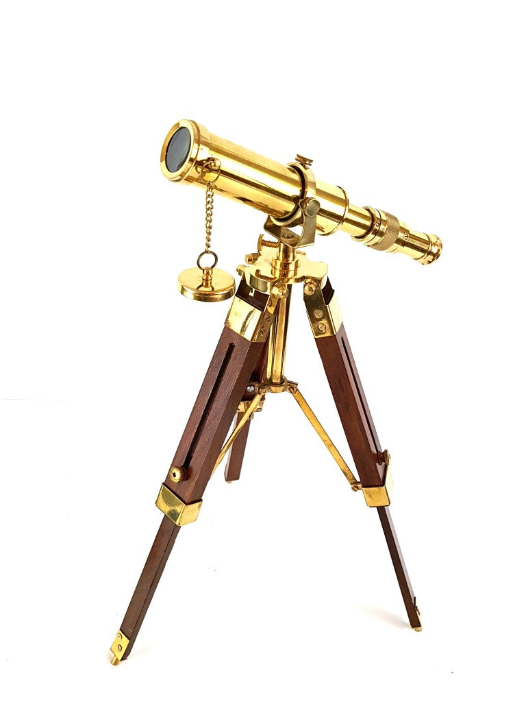 Brass telescope on tripod T05