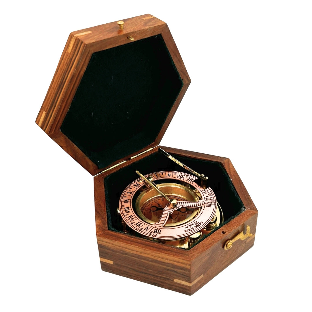 Brass Compass with Sundial in an Elegant Wooden Box - Perfect Personalized Gift with Engraving Option - Retro Style, Classic Craftsmanship, High Quality