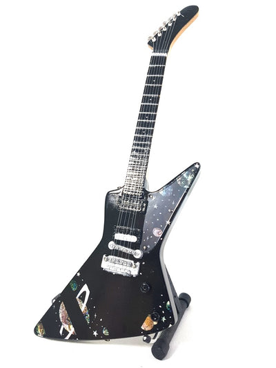 Mini guitar in the style of Scorpions Matthias Jabs MGT-7818