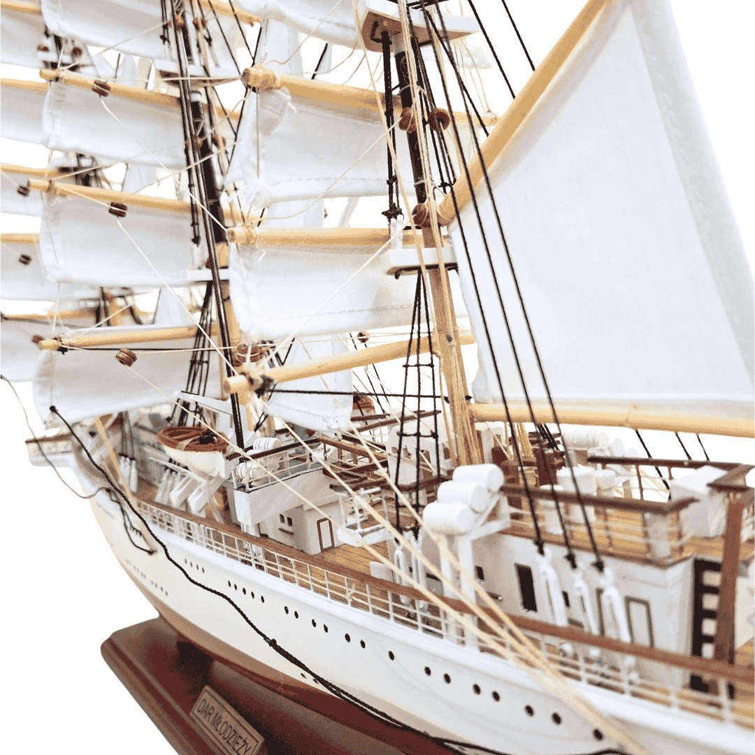 Exclusive XXL 71 cm Dar Młodzieży sailing ship model, with the option of personalization by engraving