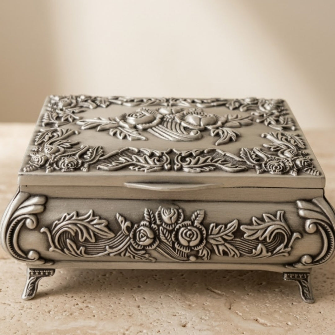 Decorative Metal Box – 2075