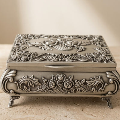 Decorative Metal Box – 2075