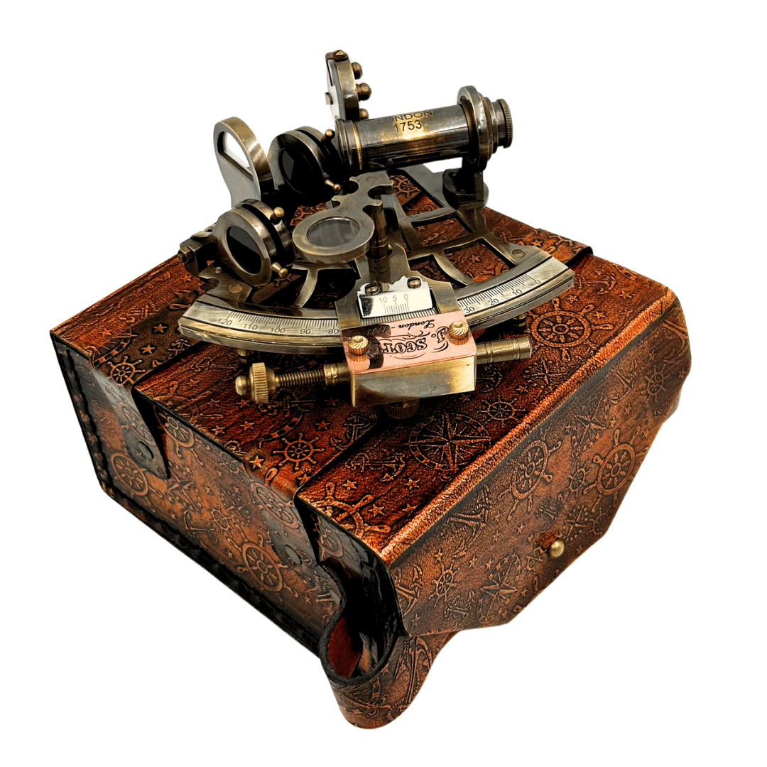Brass Retro Sextant in Leather Case - Elegant Navigational Instrument with Engraving Option - Ideal Gift for Sailing and History Enthusiasts - Dimensions 13x12x7 cm