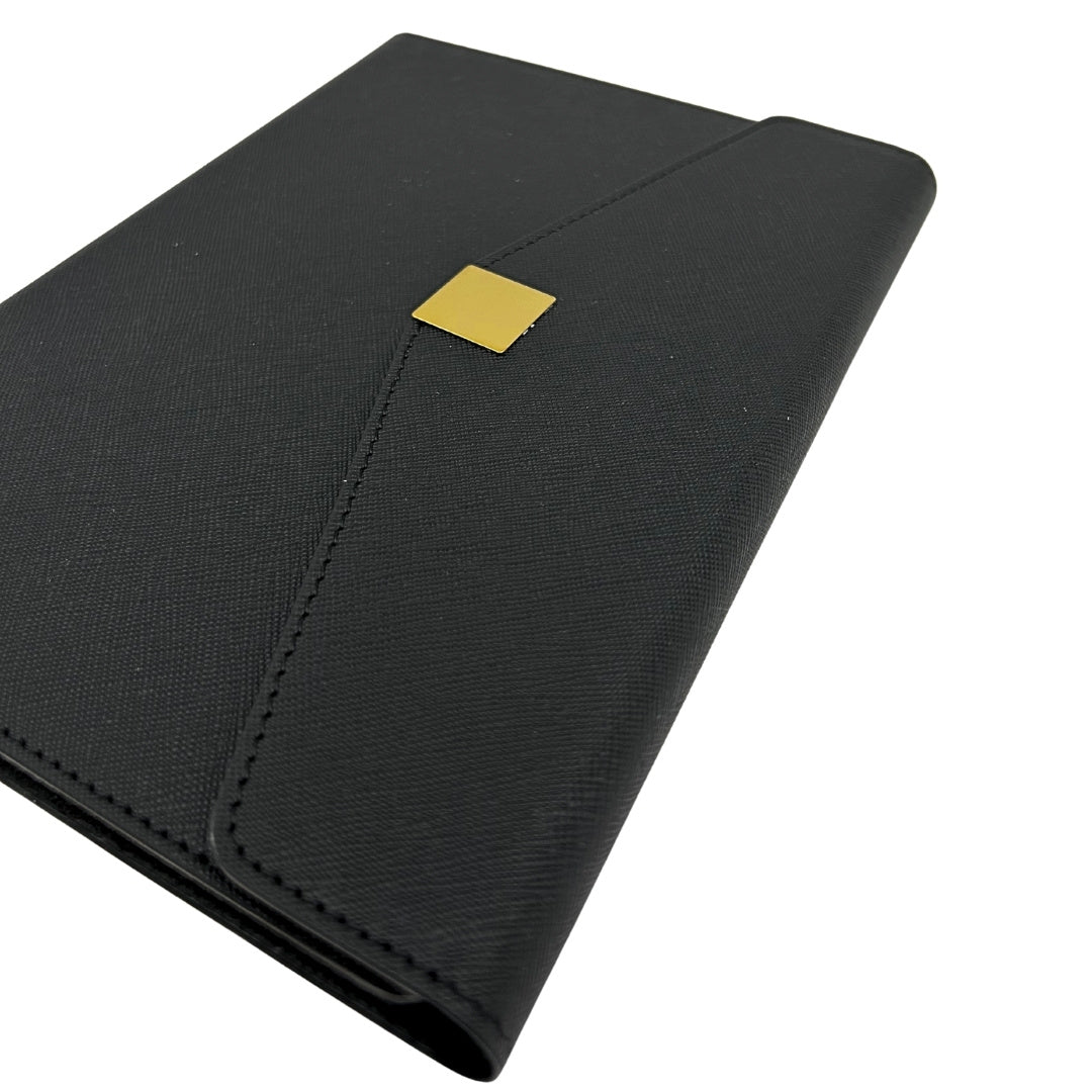 Elegant Premium Gift Set – A5 Notebook with Pen and 16GB Flash Drive in Box – Black and Gold – EE9