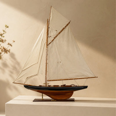 Large Columbia Yacht Model – Height 104cm – COL
