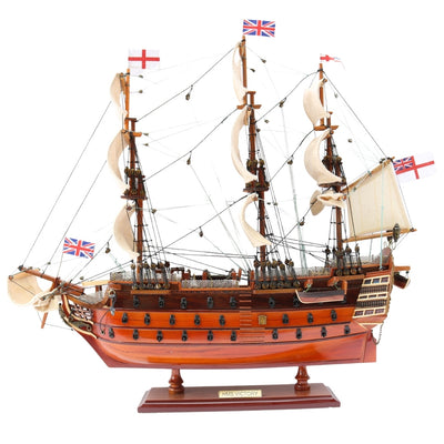 Assembled 54 cm HMS Victory sailing ship model - Handmade replica with the option of personalization by engraving - Ideal gift for sailing enthusiasts - High quality, elegant wooden base