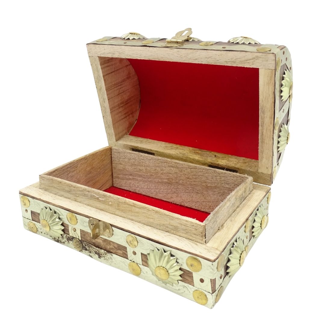 Wooden trinket box - SE14