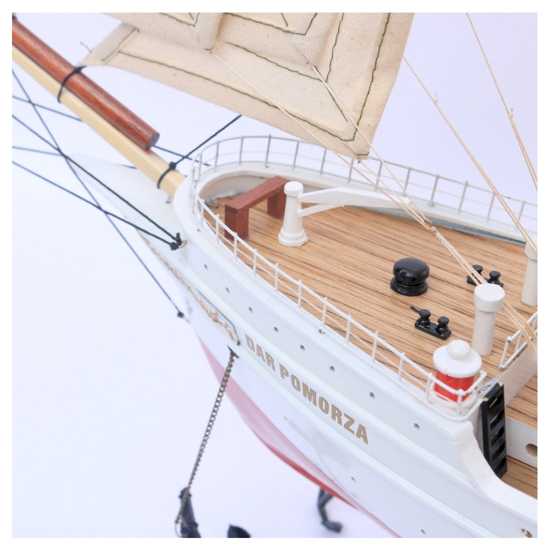 Exclusive 82 cm Dar Pomorza sailing ship model with the option of personalization by engraving